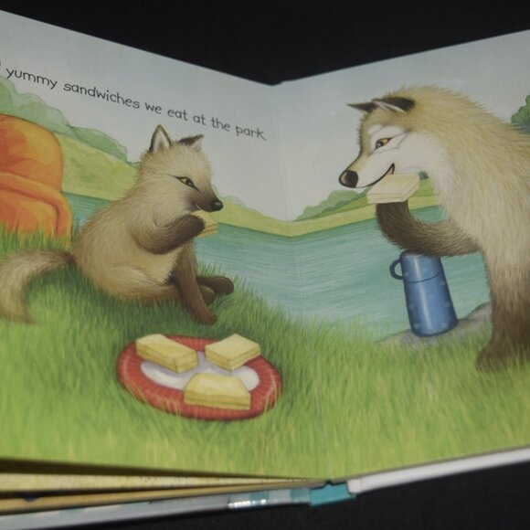 Daddy Loves Me 1,2,3 by Toni Armier padded book - Picture 3 of 3